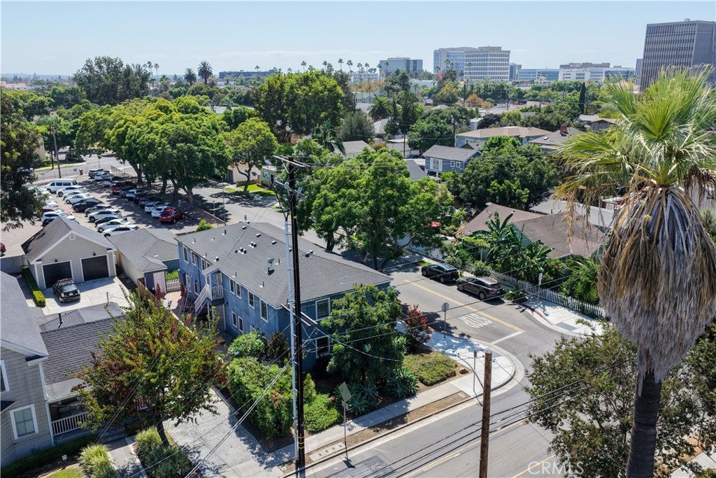 1221 N Lacy Street