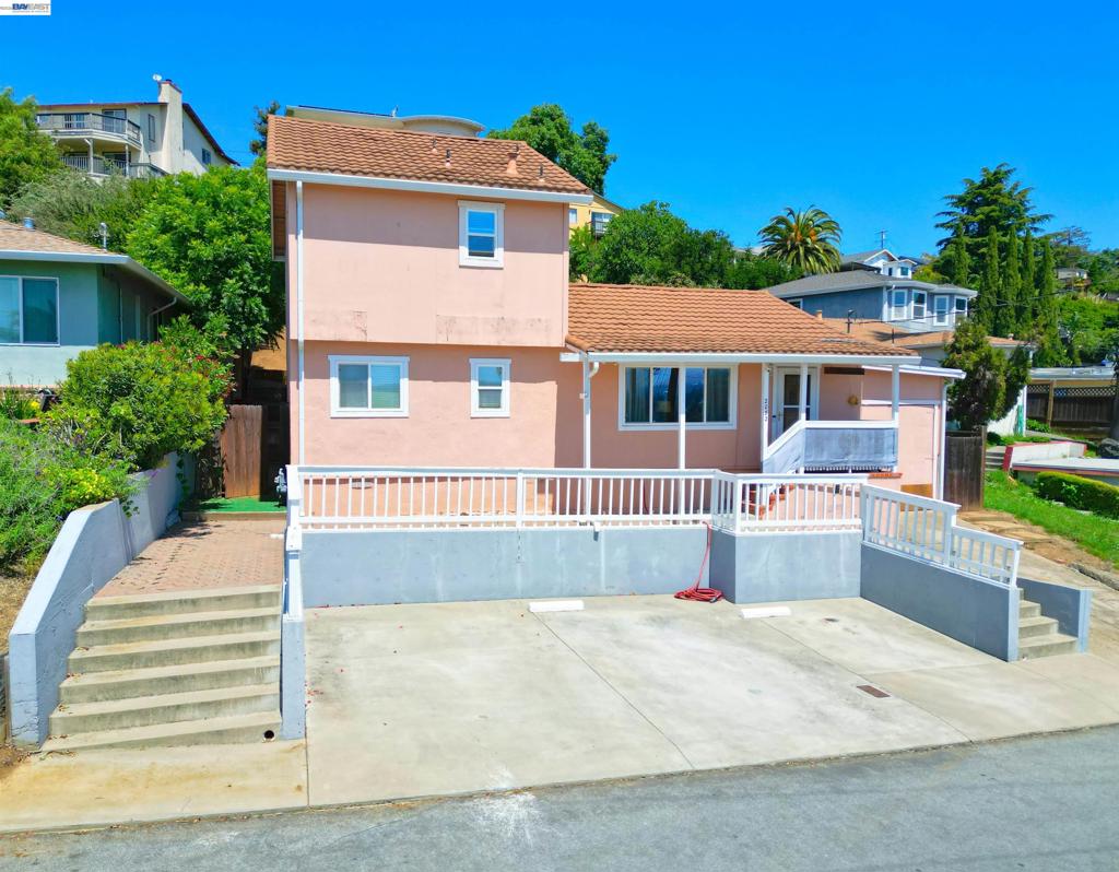 2082 Placer Drive