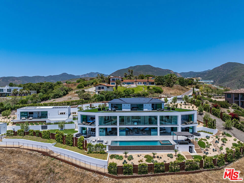 6156 Zumirez Drive