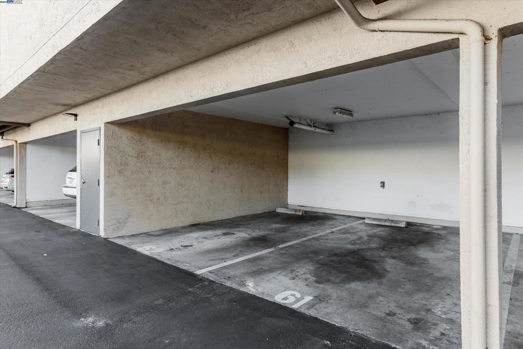 GREENWOOD CONDOS - Residential