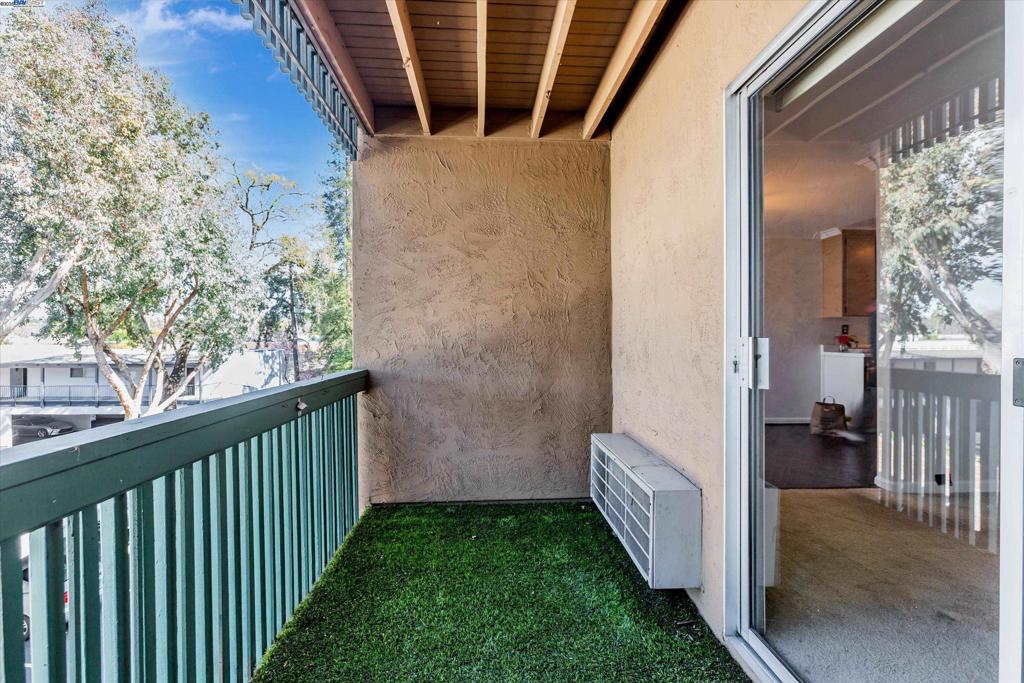 GREENWOOD CONDOS - Residential