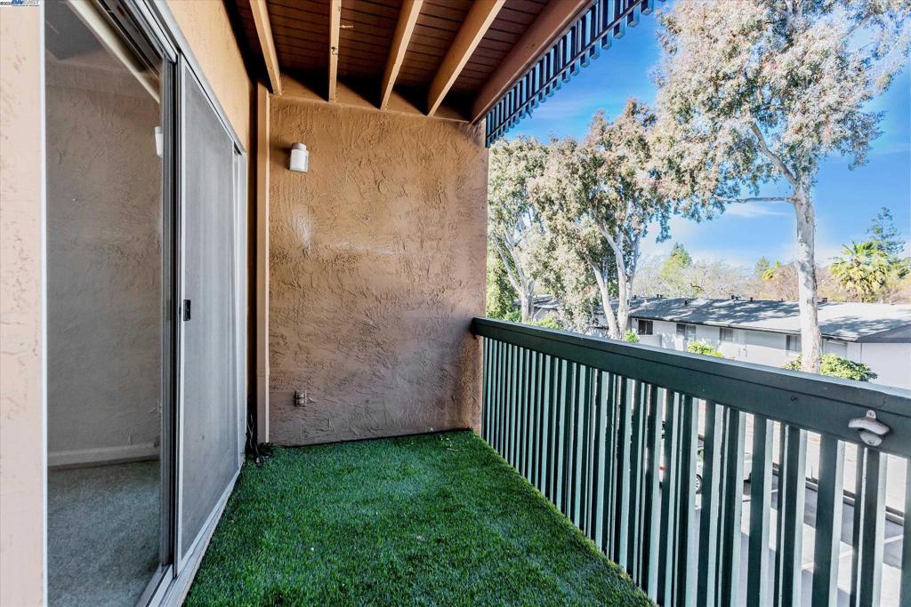 GREENWOOD CONDOS - Residential