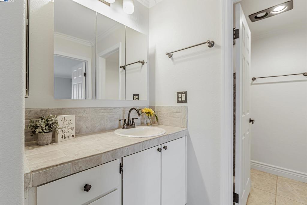 GREENWOOD CONDOS - Residential