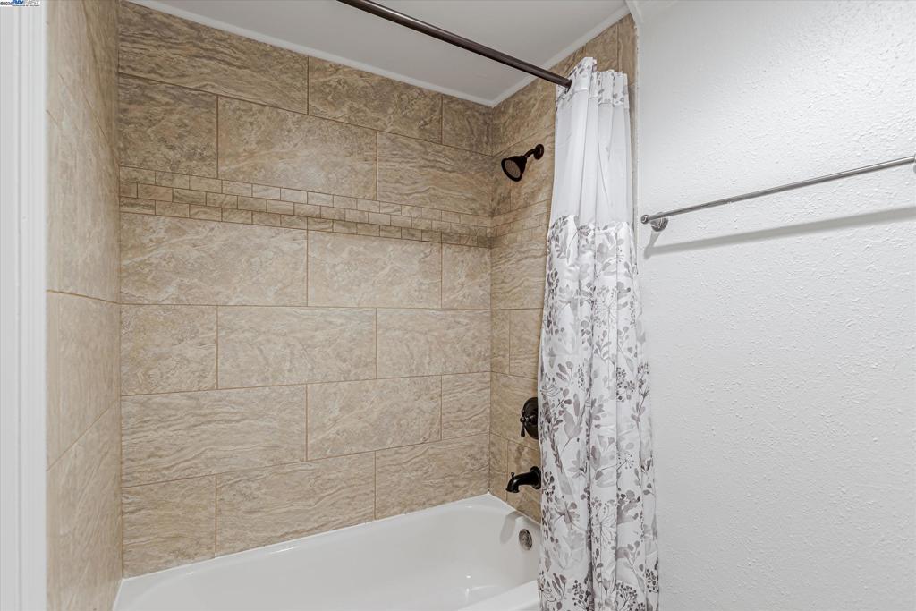 GREENWOOD CONDOS - Residential