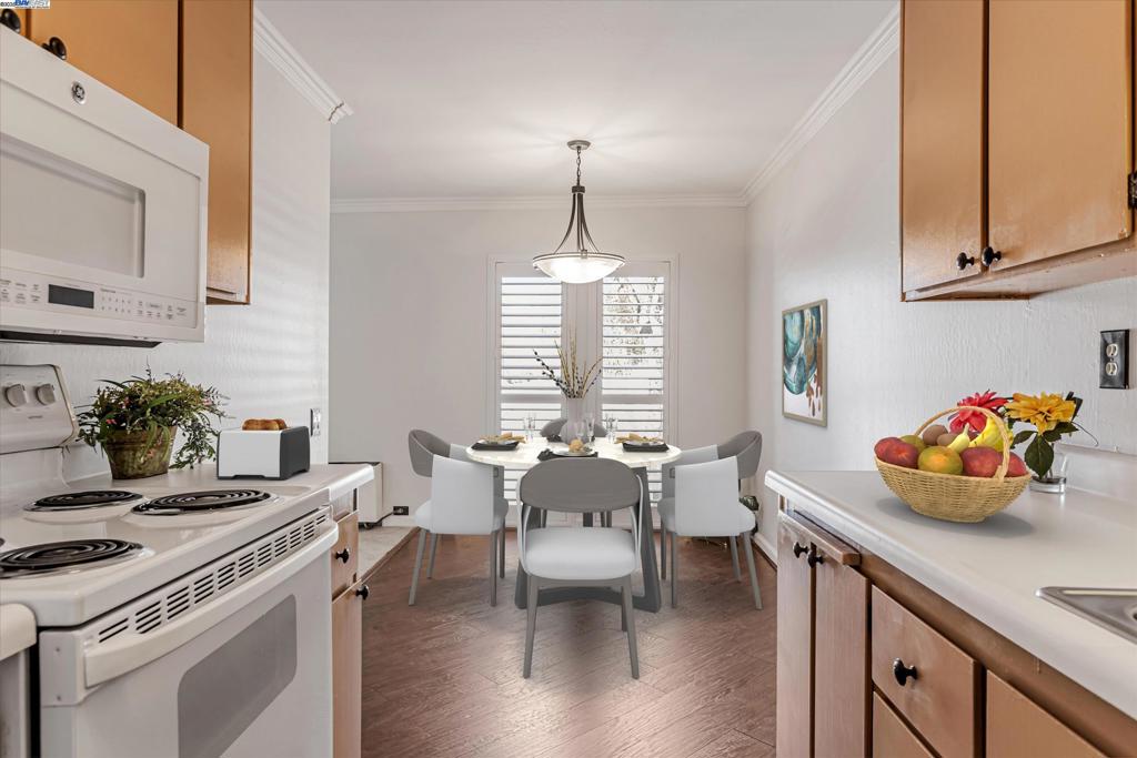 GREENWOOD CONDOS - Residential