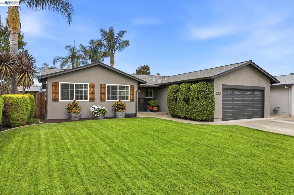 235 Elvira St