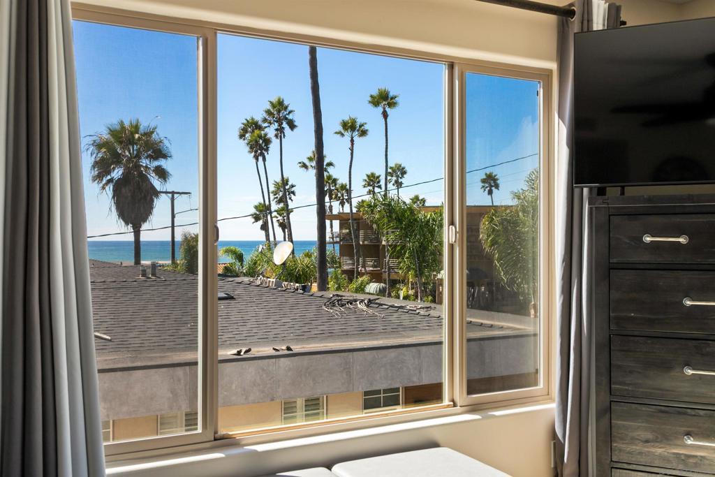 Pacific Beach - Residential