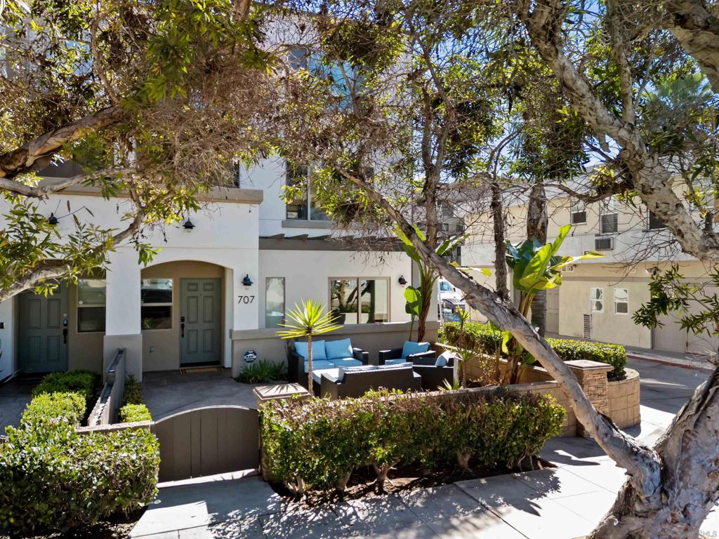 Pacific Beach - Residential