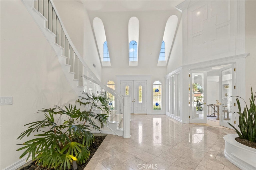 5072 Castle Court