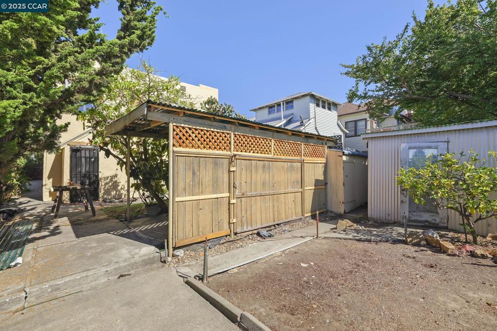 HIGHLAND PARK - Residential