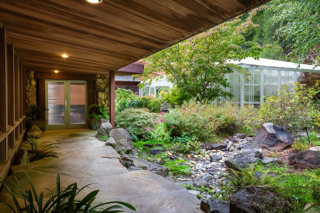 10170 Pescadero Creek Road