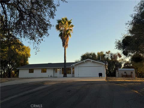 Photo of 46300 Oonay Nation RD, Coarsegold, CA 93614 (MLS # FR26178881)