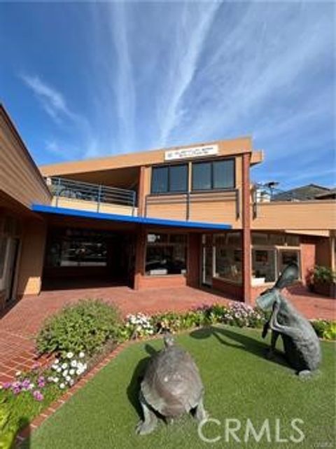Photo of 1540 S Coast Hwy #2, Laguna Beach, CA 92651 (MLS # LG25049973) Photo of 1540 S Coast Hwy #2, Laguna Beach, CA 92651 (MLS # LG25049973)