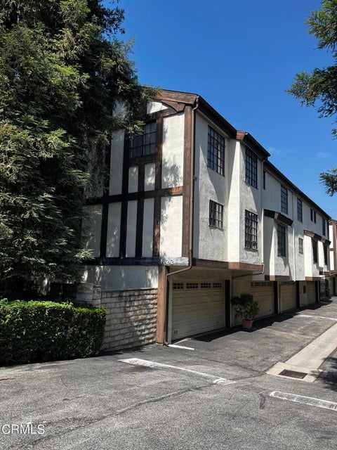 Photo of 1122 Campbell Street #3, Glendale, CA 91207 (MLS # P1-29312)