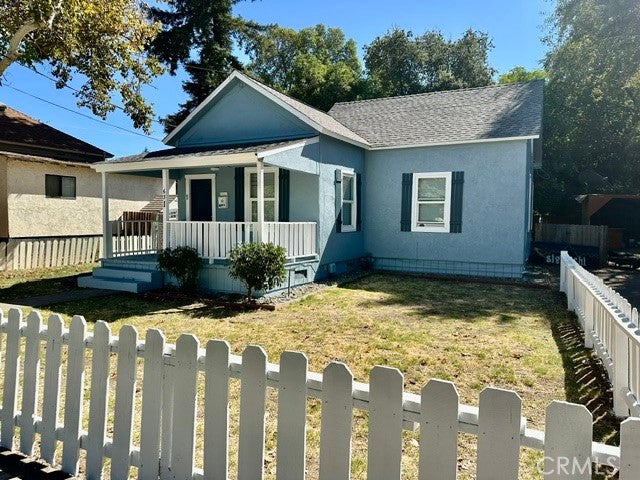 631 W 8th Street