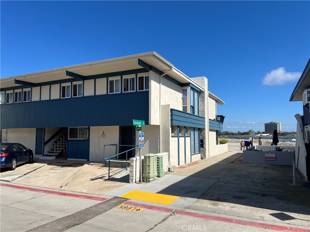 828 Coronado Court