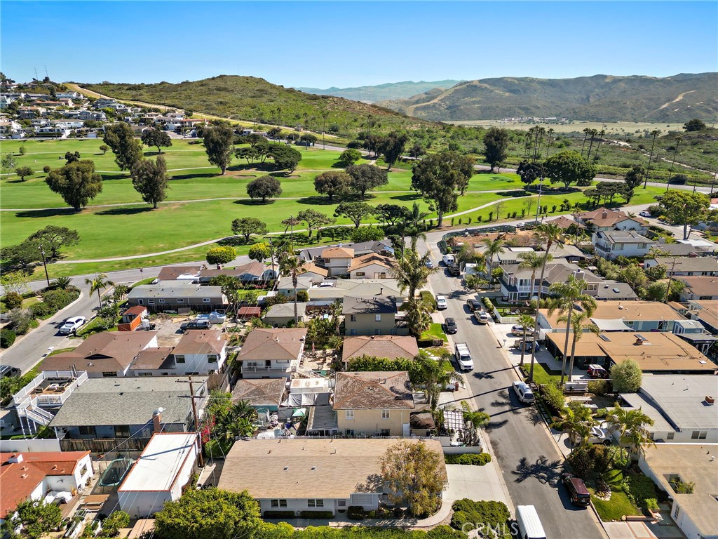 123 Avenida San Fernando