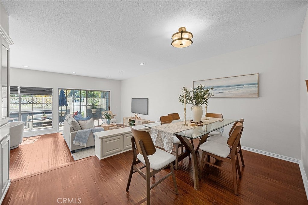 421 Burlington Court 101