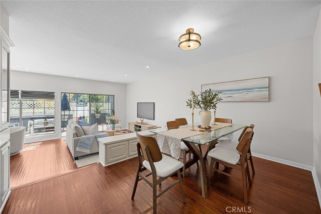 421 Burlington Court 101
