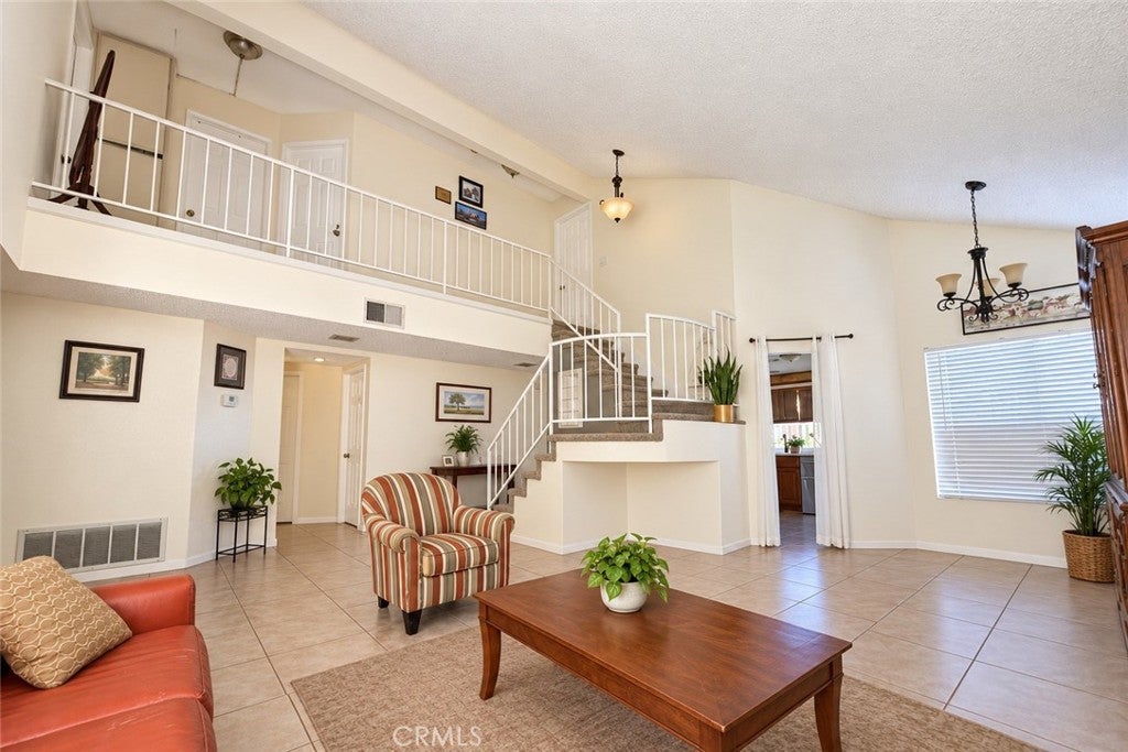 Properties 2 21081 Martynia Court