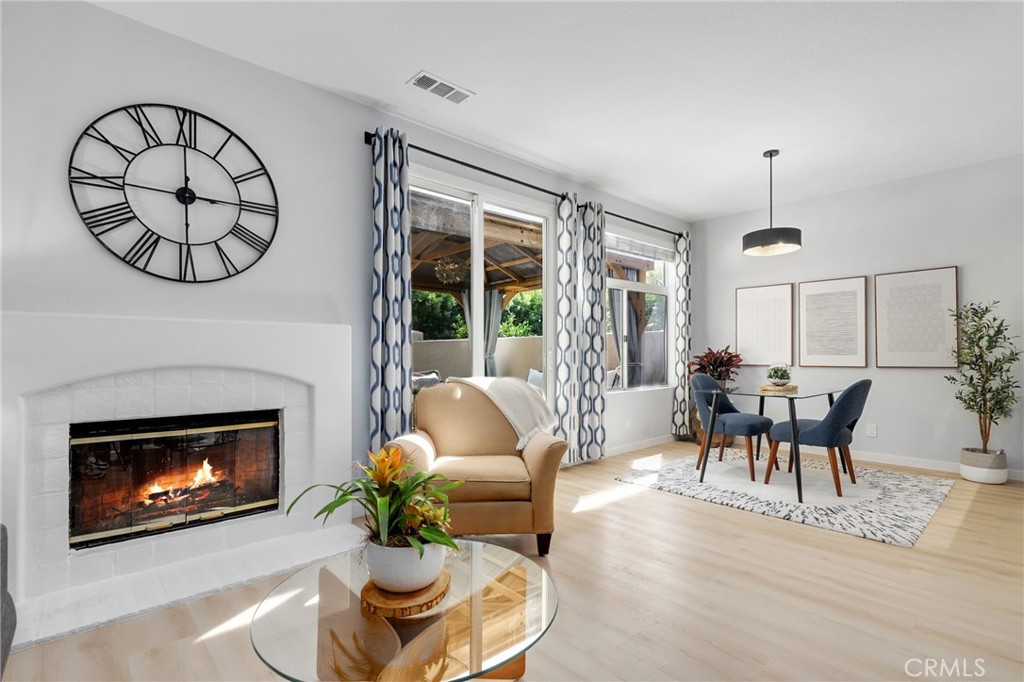60 Meadowbrook