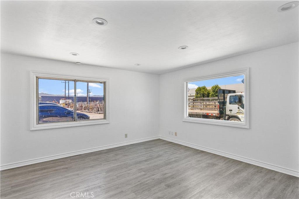 1304 Santa Anita