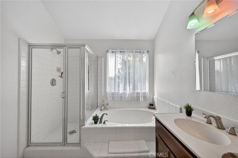 Tiny photo for 39629 Calle Casablanca, Murrieta, CA 92563 (MLS # SW26087680)