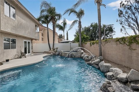Tiny photo for 39629 Calle Casablanca, Murrieta, CA 92563 (MLS # SW26087680)