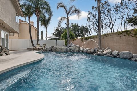 Tiny photo for 39629 Calle Casablanca, Murrieta, CA 92563 (MLS # SW26087680)