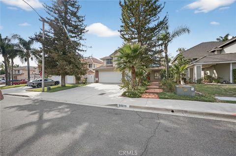 Tiny photo for 39629 Calle Casablanca, Murrieta, CA 92563 (MLS # SW26087680)