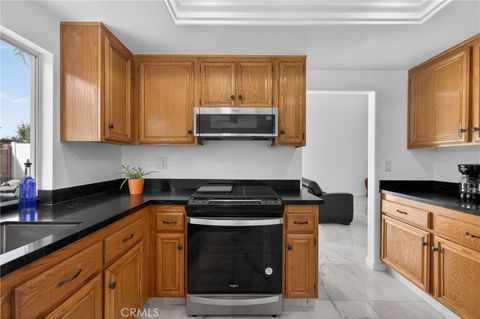 Tiny photo for 39629 Calle Casablanca, Murrieta, CA 92563 (MLS # SW26087680)