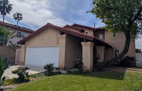 Photo of 6307 Chimineas Avenue, Tarzana, CA 91335 (MLS # 226001399)