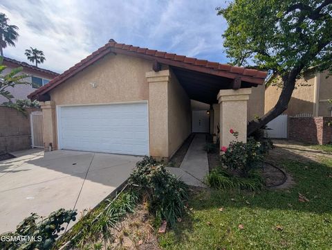 Photo of 6307 Chimineas Avenue, Tarzana, CA 91335 (MLS # 226001399)