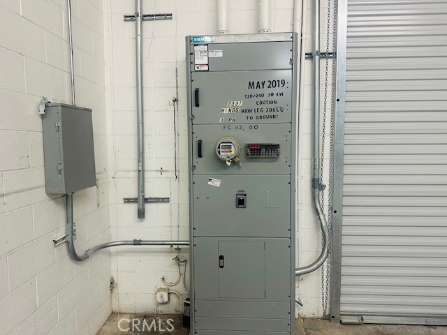 Properties 4 7331 Hinds Avenue