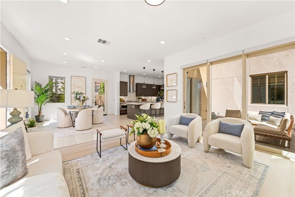 129 TERRAPIN, IRVINE, CA 92618 - Image 34814a3a38fc83d68de7a149b31d18be/3127038525