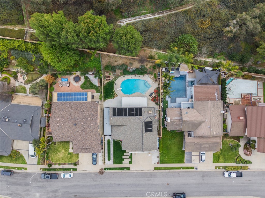 710 W Country Hills Drive W