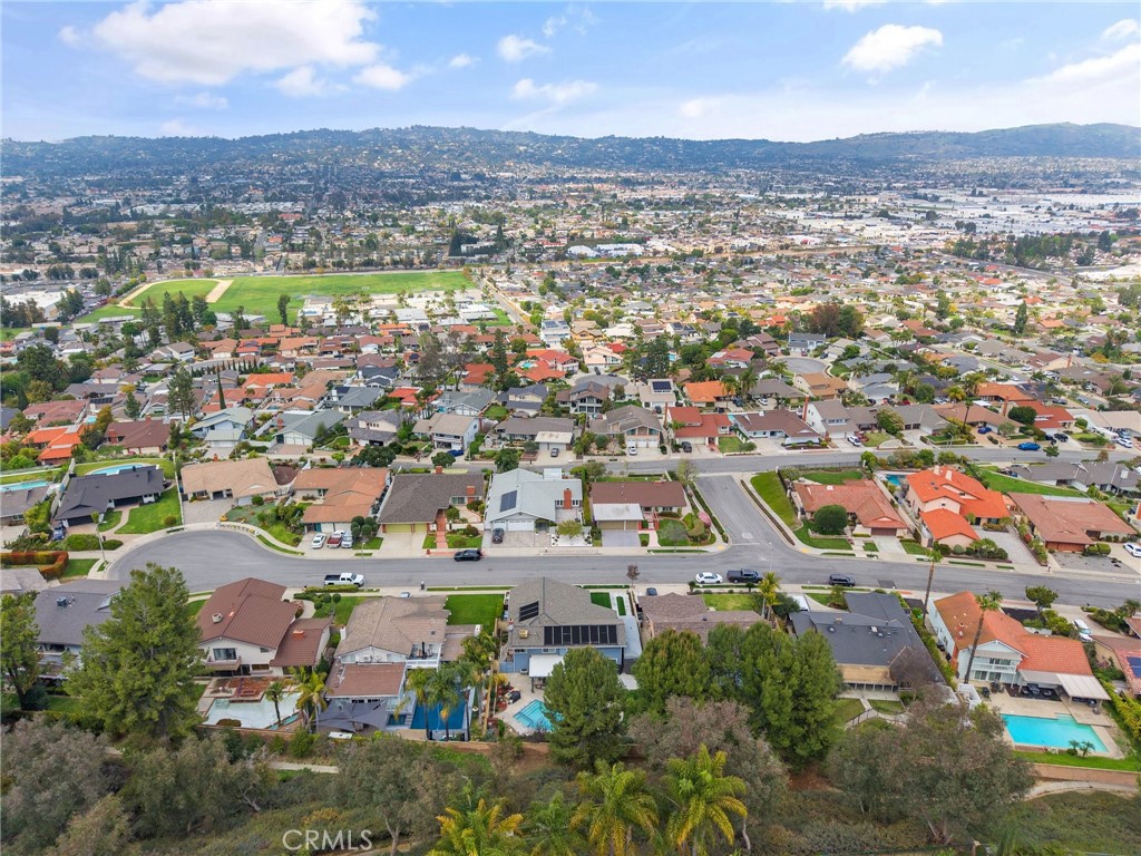 710 W Country Hills Drive W