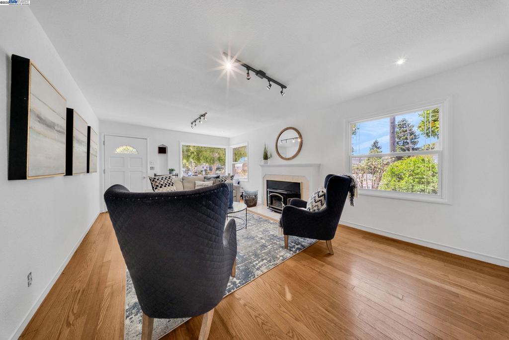 BROADMOOR - Residential