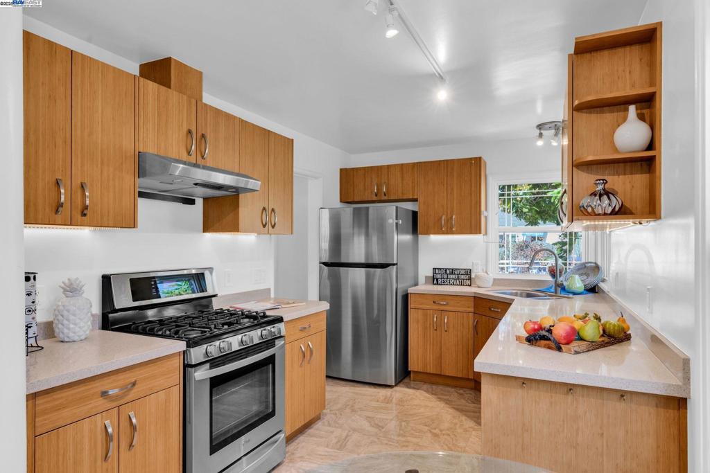 BROADMOOR - Residential