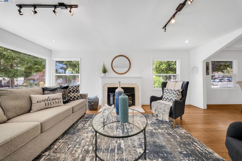 BROADMOOR - Residential