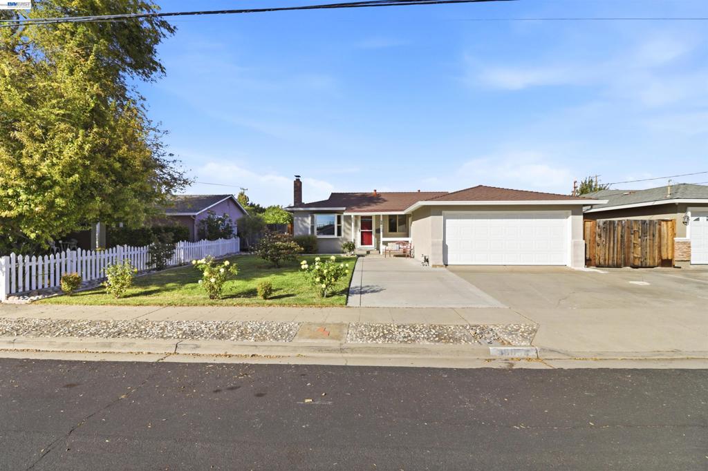 36054 Rosewood Dr