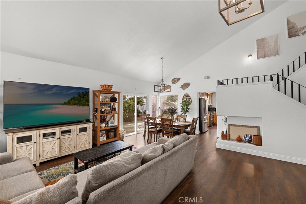 3810 Middleburg