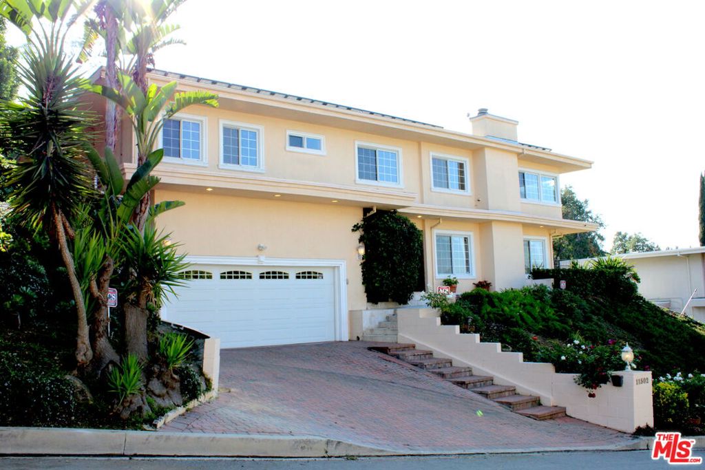 11502 Dona Teresa Drive