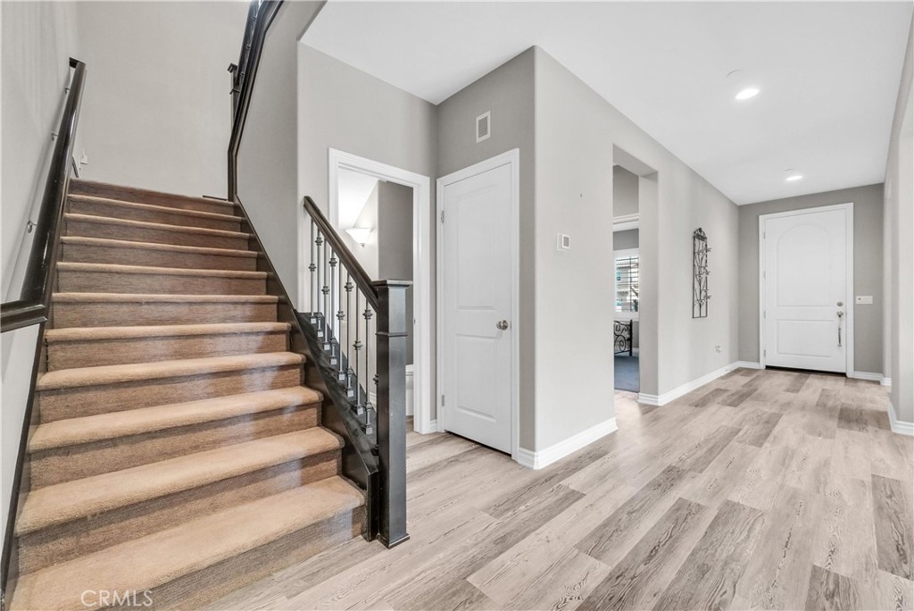 32740 Cherokee Rose Street