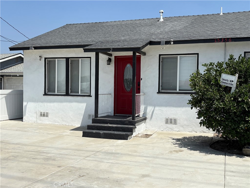 Cozy one bedroom unit located in Fontana. The large front yard provides ample space for outdoor activities or simply enjoying the California sun. Plus, with low landscape maintenance, you'll have more time to enjoy your new home and less time worrying about upkeep. Property is close to shopping centers and hospitals. Less than 5 miles from veterans park, south ridge park, chaparral park. Experience the perfect blend of comfort, convenience, and modern living in this Fontana apartment.
QUALIFICATIONS
-Must show a monthly gross income of 2 ½ x the rent (cumulatively)
-Must have a credit score of 650+ (individually)
-Online Application must be filled out completely with nothing missing.
-NO PETS
-Tenants must carry renters Insurance. Have proof of insurance upon moving in.
APPLICATION PROCESS
-Must view the inside of the property before submitting an application.
-A rental application from every person 18 years or older completely filled out.
-Credit check and processing fee of forty ($40) dollars paid online, per application.
-Copies: Drivers license, Social Security Card, uploaded.
-Paystubs for the last three (3) pay periods, and 2 month current bank statements.
-If the person gets paid cash, we need copies of bank statements from the past six (6) months uploaded.
-Self employed we need last 2 years of tax returns.