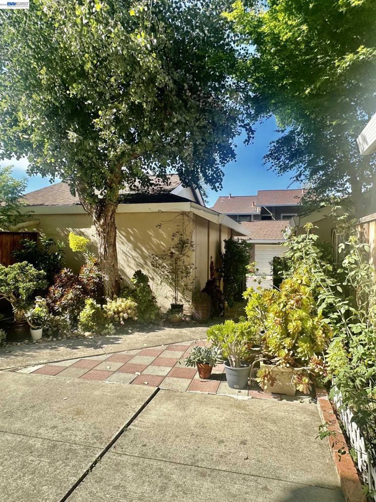 7642 Arbor Creek Circle