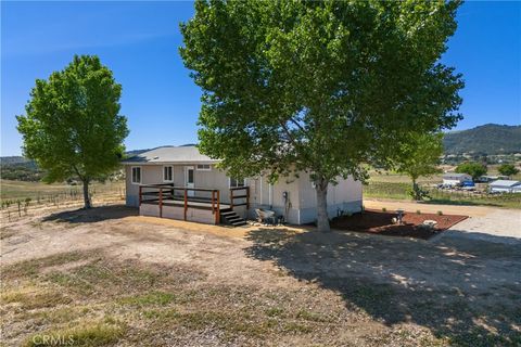 Tiny photo for 5720 Vista Serrano Way Way, Paso Robles, CA 93446 (MLS # NS26083065)