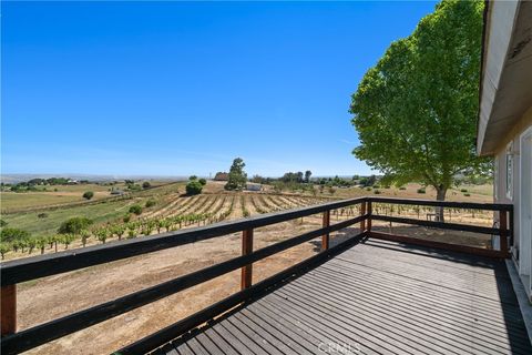 Tiny photo for 5720 Vista Serrano Way Way, Paso Robles, CA 93446 (MLS # NS26083065)