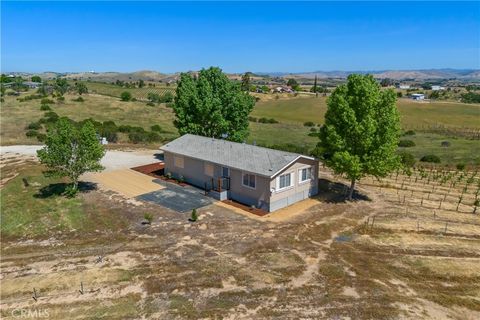 Tiny photo for 5720 Vista Serrano Way Way, Paso Robles, CA 93446 (MLS # NS26083065)