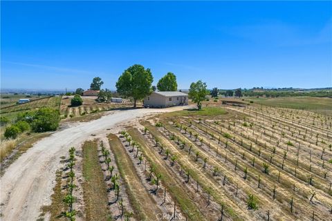 Tiny photo for 5720 Vista Serrano Way Way, Paso Robles, CA 93446 (MLS # NS26083065)